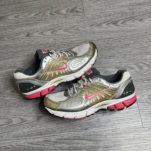 NEW NIKE ZOOM VOMERO 4 BOWERMAN SERIES  WOMEN'S SIZE 10.5 RARE